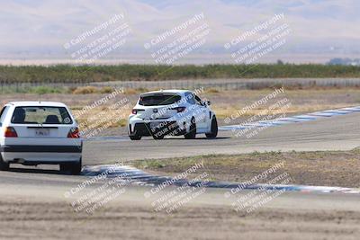 media/Oct-04-2025-OnGrid (Sat) [[44bd565ffa]]/Green Group/Grapevine/